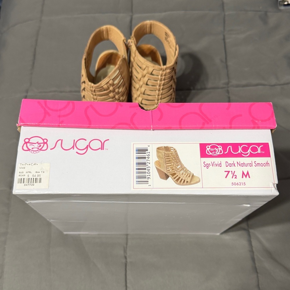 Women’s Sugar Tan Strappy Block Heel Sandals. Size 71/2 M - Picture 3 of 4
